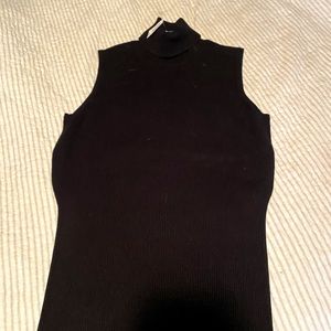 WhiteHouse BlackMarket sleeveless knit turtleneck